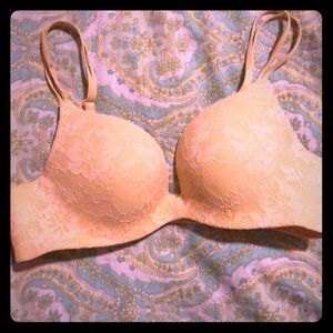 VS Angels Secret Embrace